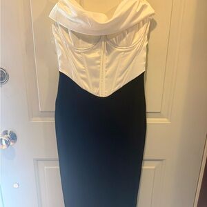 AKIRA Elegant Strapless Monochrome Dress